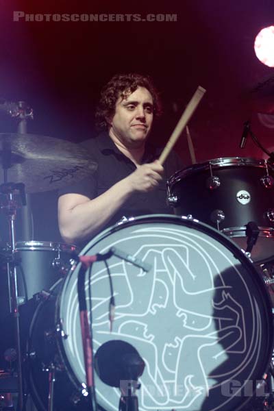 KASABIAN - 2011-11-22 - PARIS - Zenith - 